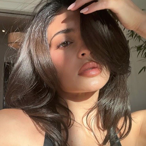 A Evolução do Cabelo de Kylie Jenner: Da Era King Kylie ao Quiet Luxury