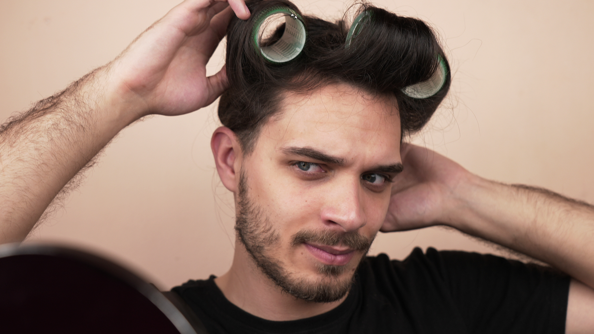 Rotina Essencial para Cabelo Masculino com Duas Texturas: Dicas de Estilização e Hidratação