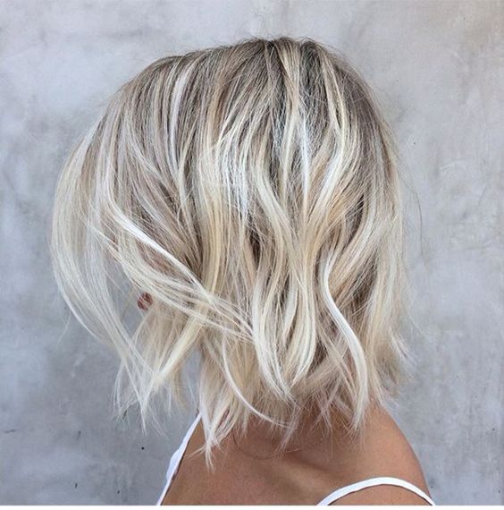cabelo loiro curto platinado