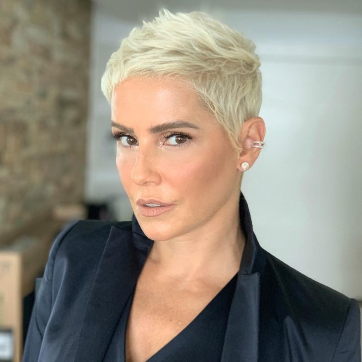 Como Manter o Cabelo Platinado Curto Saudável: Guia Completo de Cuidados