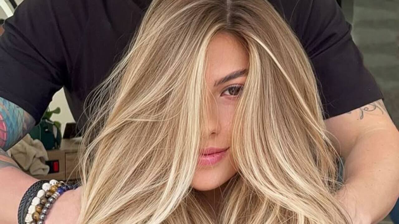 Descubra o Loiro Perfeito para o Seu Tom de Pele em 2024