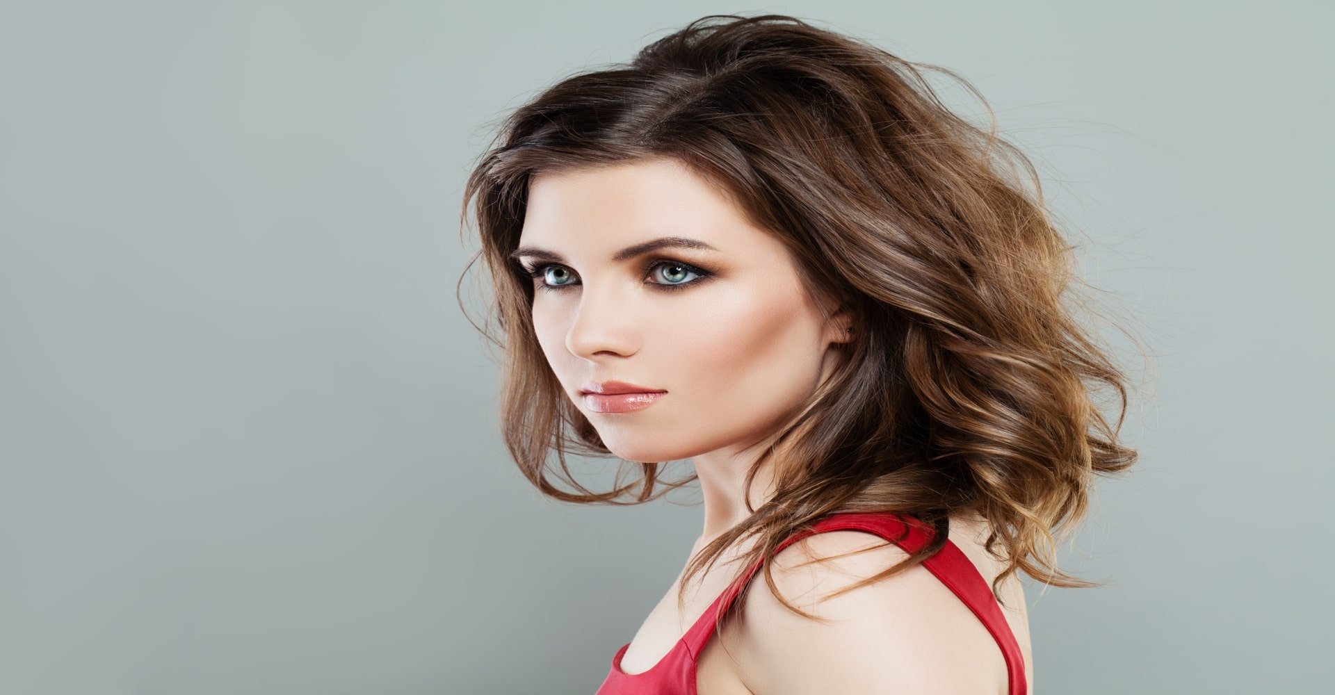 Long Bob Reto vs. Long Bob Tradicional: Qual a Diferença e Qual Escolher?