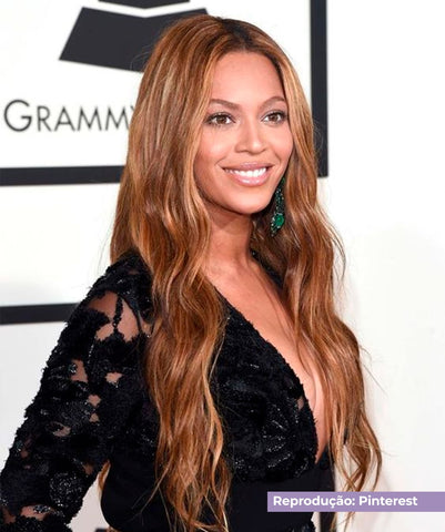 Os Melhores Cortes para Cabelo Longo que Rejuvenescem