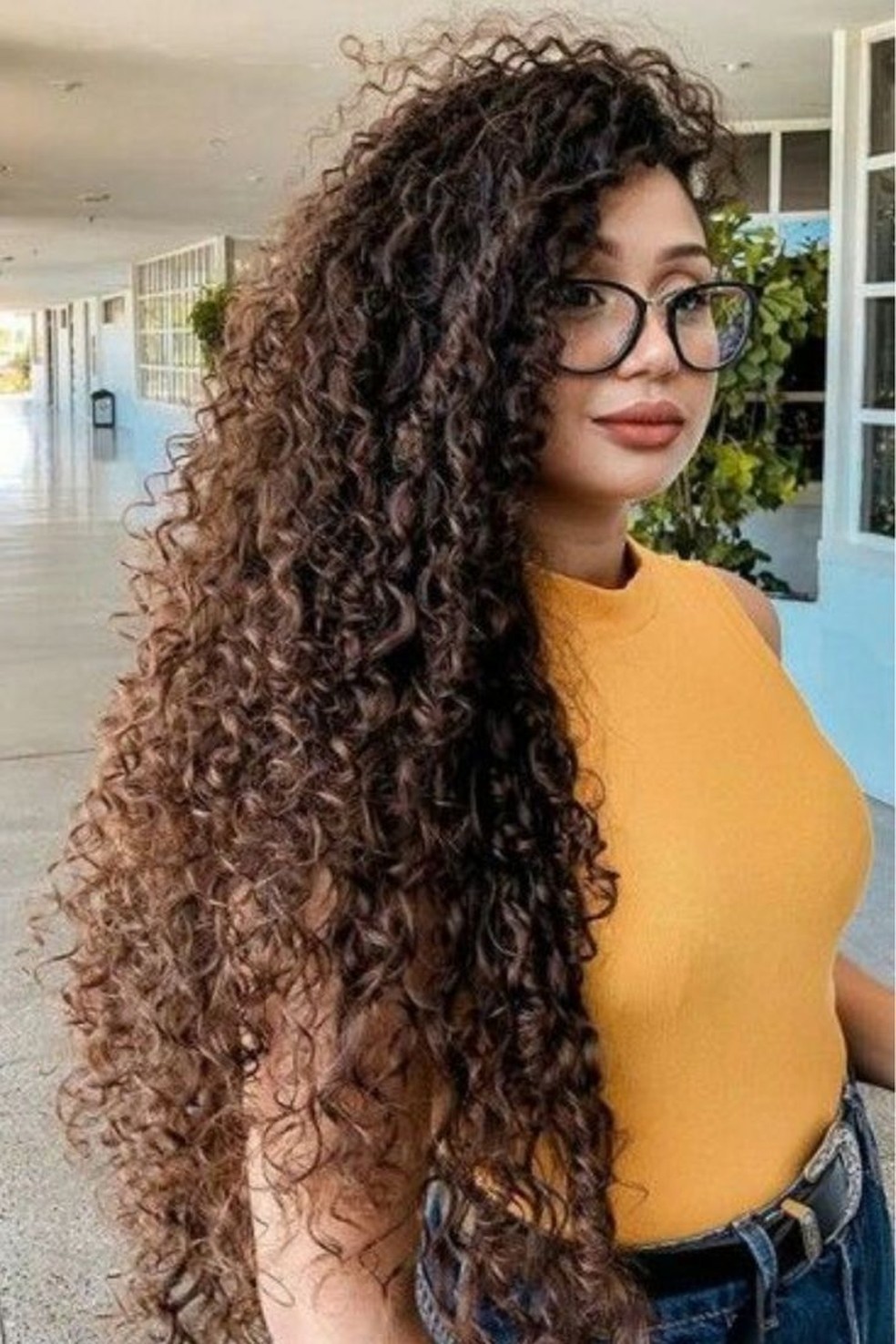 cabelo longo em camadas de costas