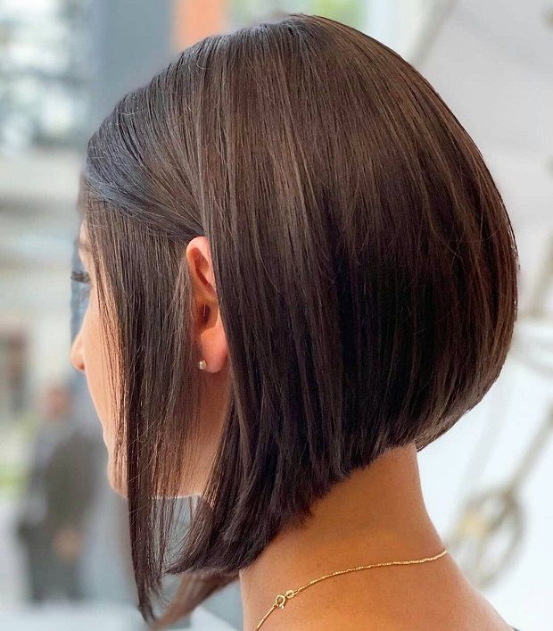 cabelo mais curto atras e comprido na frente