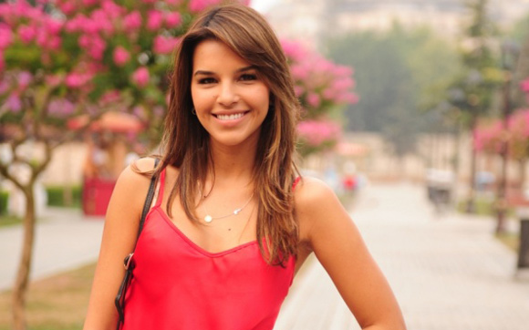 cabelo mariana rios curto