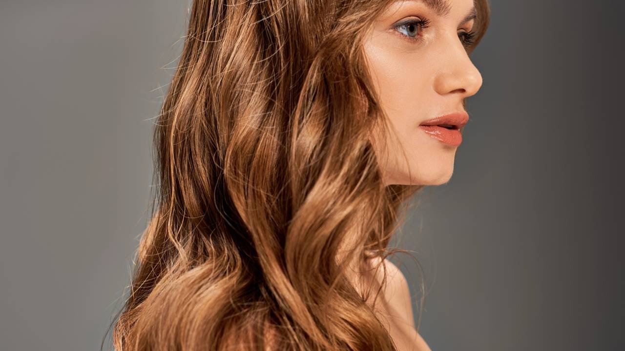 cabelo marrom caramelo