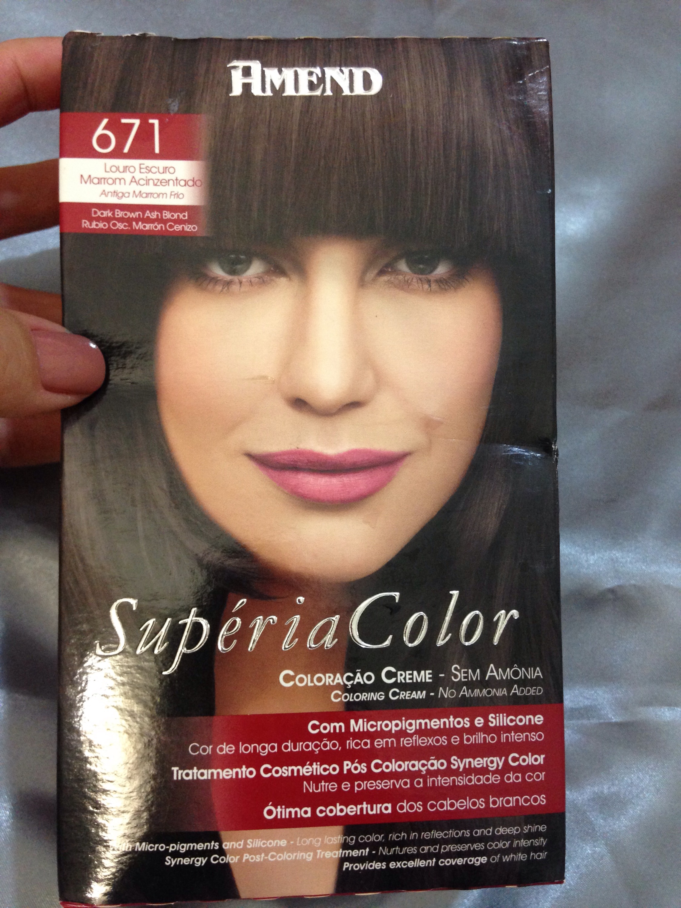 Guia Completo: Como Escolher o Tom de Marrom Avermelhado Ideal para Você; Manutenção e Cuidados Essenciais para o Cabelo Marrom Avermelhado Durar Mais; Passo a Passo: Tingindo o Cabelo de Marrom Avermelhado em Casa; Inspirações de Cabelo Cherry Brown: Fotos e Dicas; Desvendando os Segredos do Cabelo Mogno e Auburn