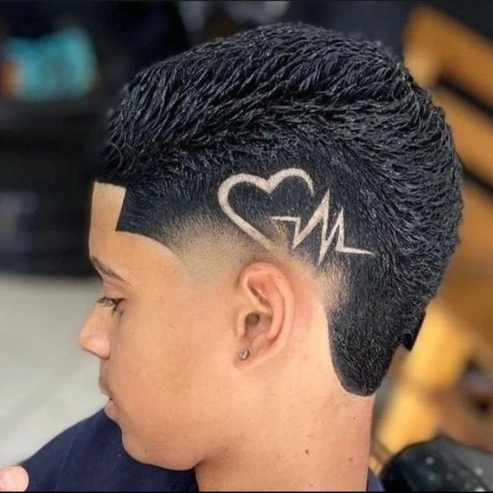 Como Manter seu Moicano Impecável: Dicas de Finalização e Frequência de Corte