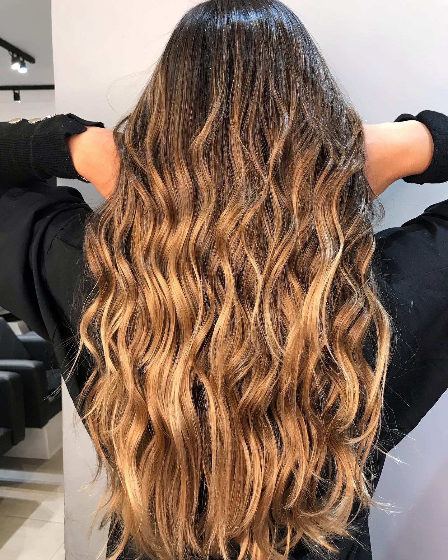 Diferença entre Morena Iluminada Mel e Caramelo