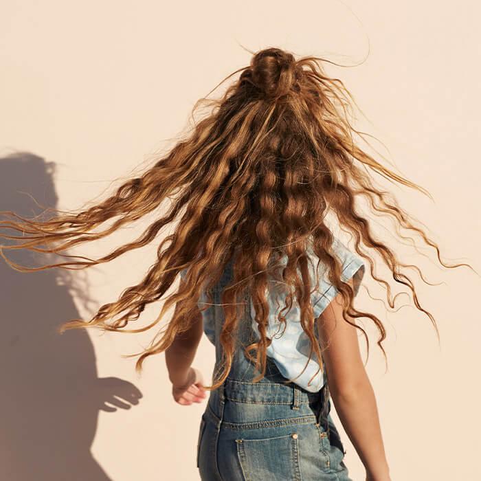 Adeus Pontas Espigadas: Dicas Essenciais para Cabelos Longos e Saudáveis