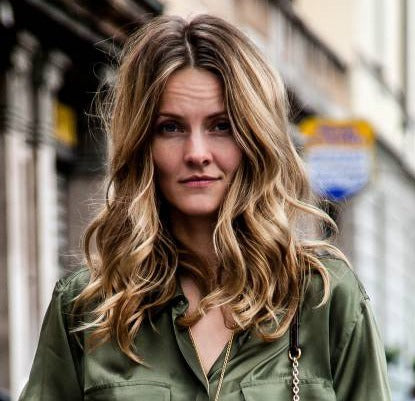 cabelo ondulado loiro