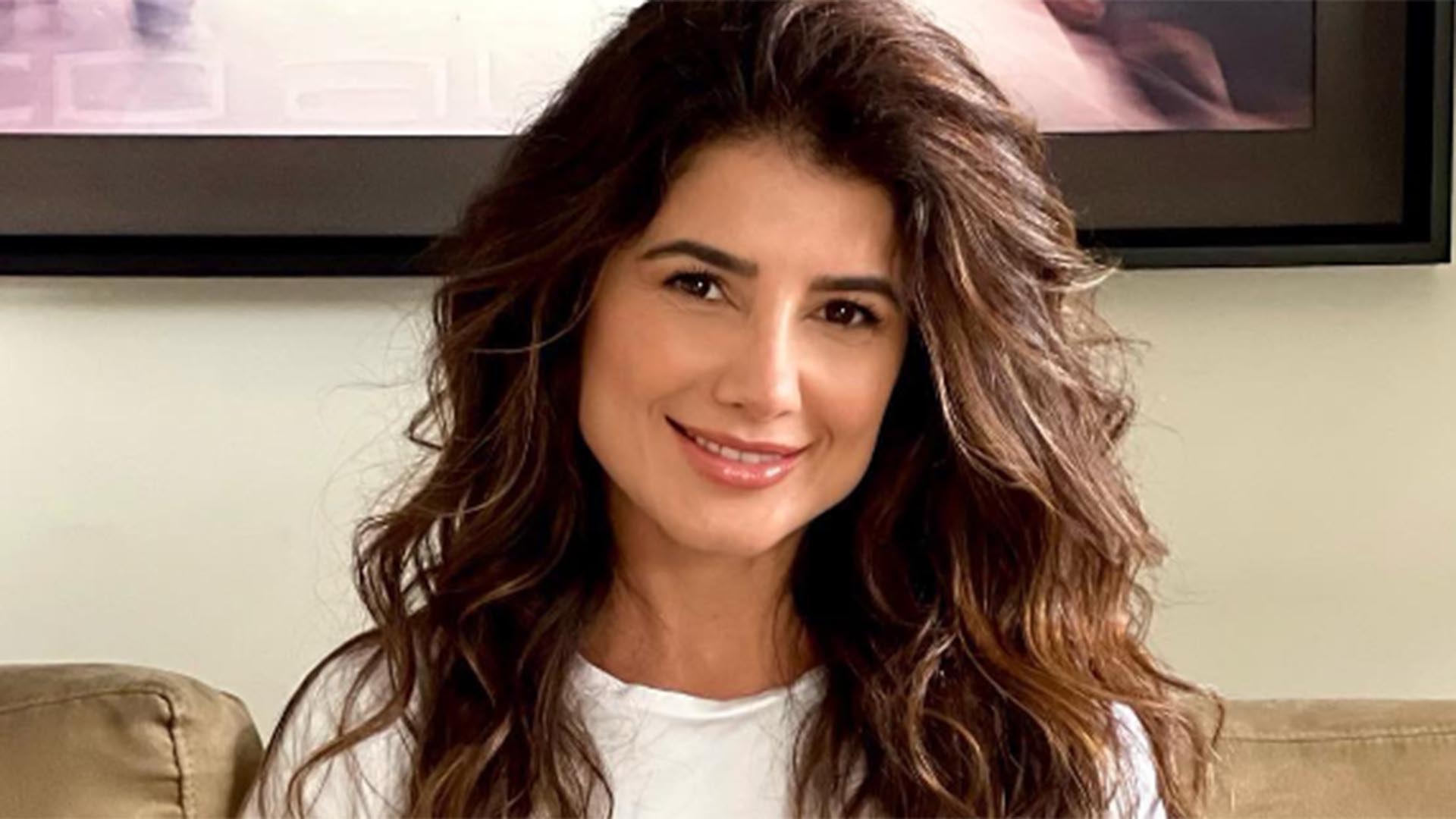 cabelo paula fernandes natural ou aplique