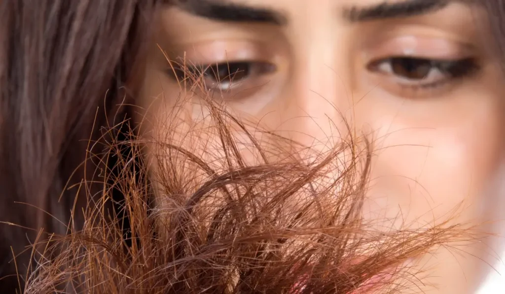 Vitaminas Essenciais para Fortalecer Fios Fracos e Quebradiços