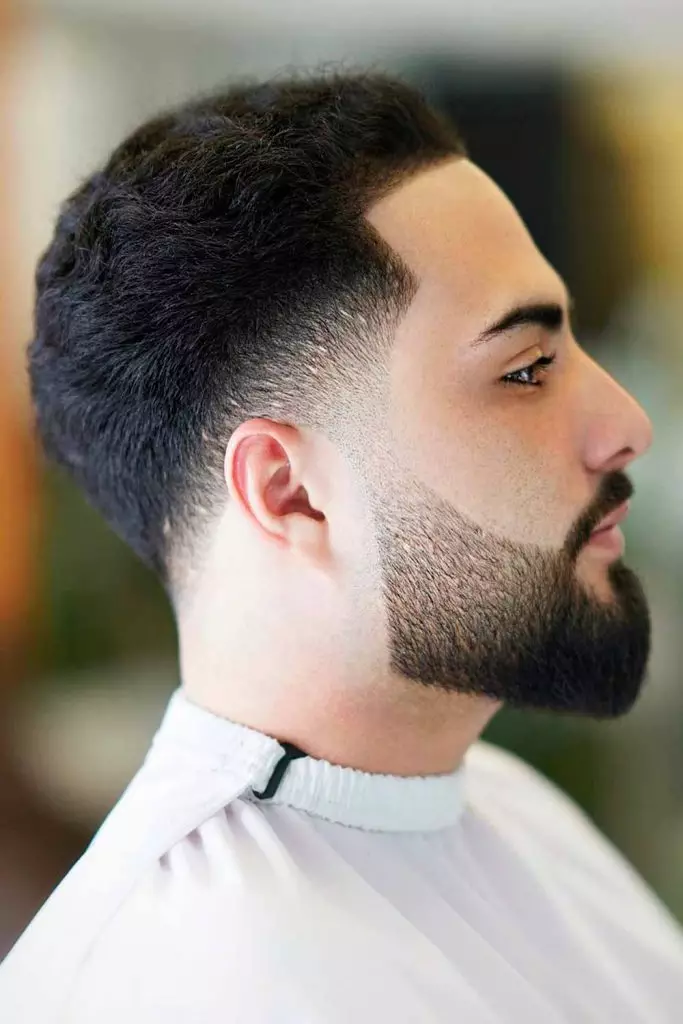 cabelo raspado masculino