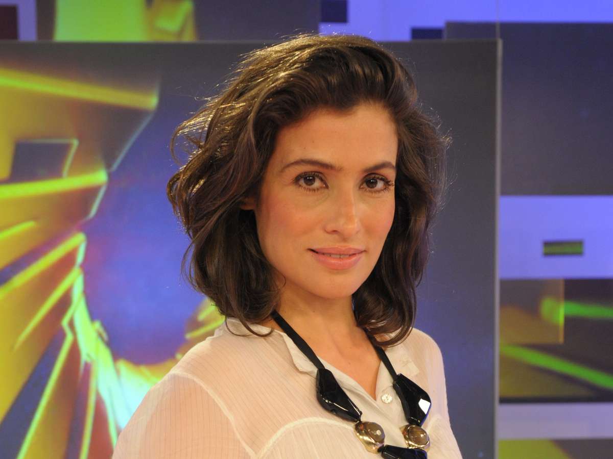 cabelo renata vasconcellos