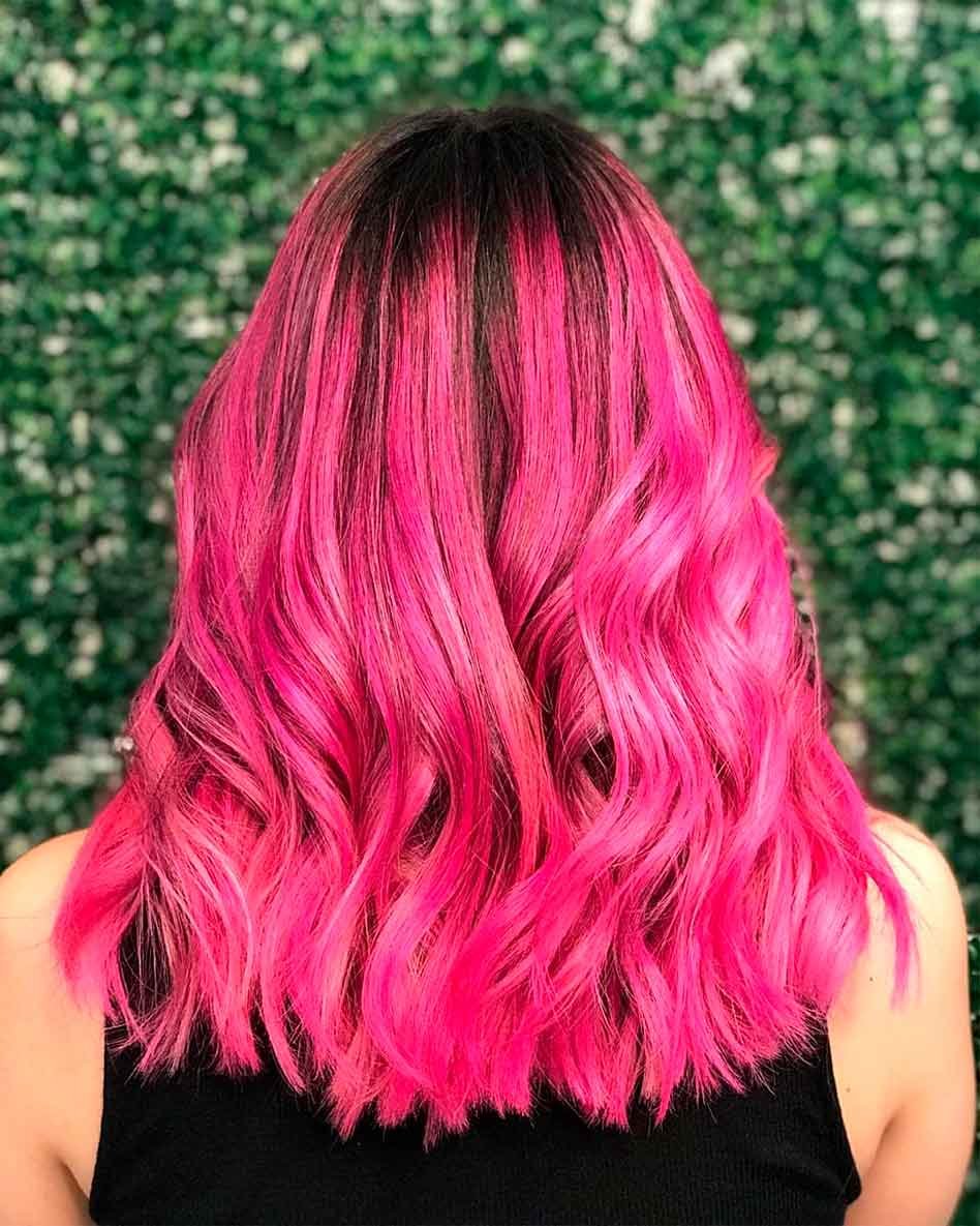 Guia completo: Como descolorir o cabelo para tons de rosa vibrantes