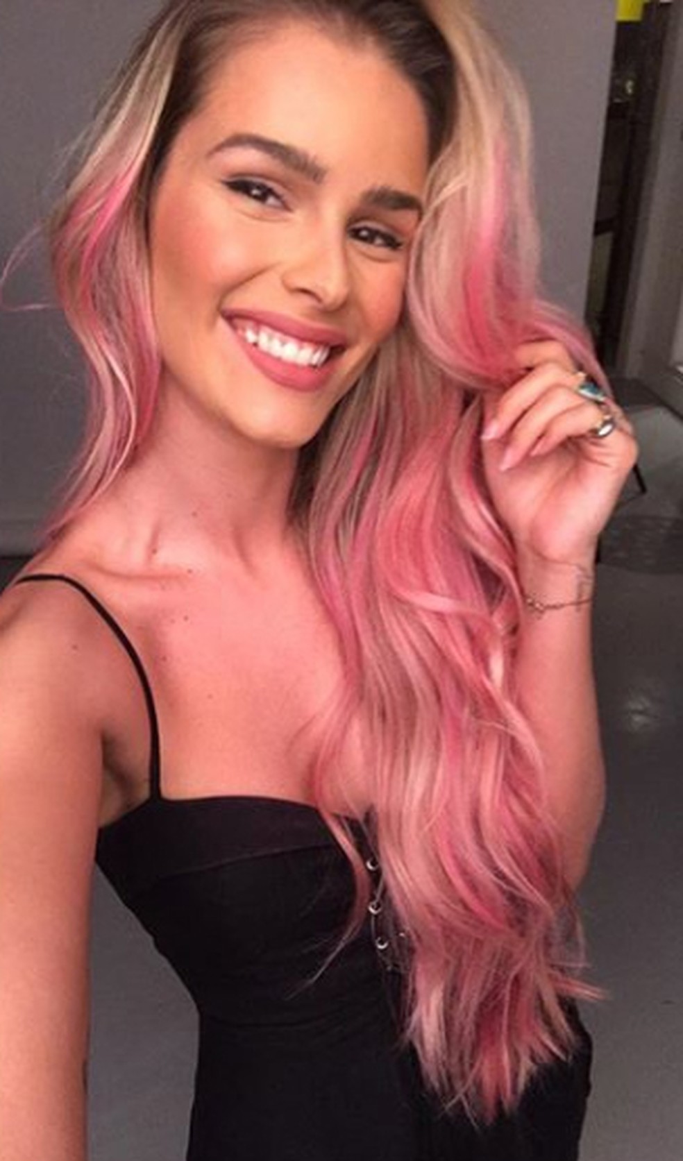 Guia Completo: Descoloração para Cabelo Rosa Pastel Perfeito