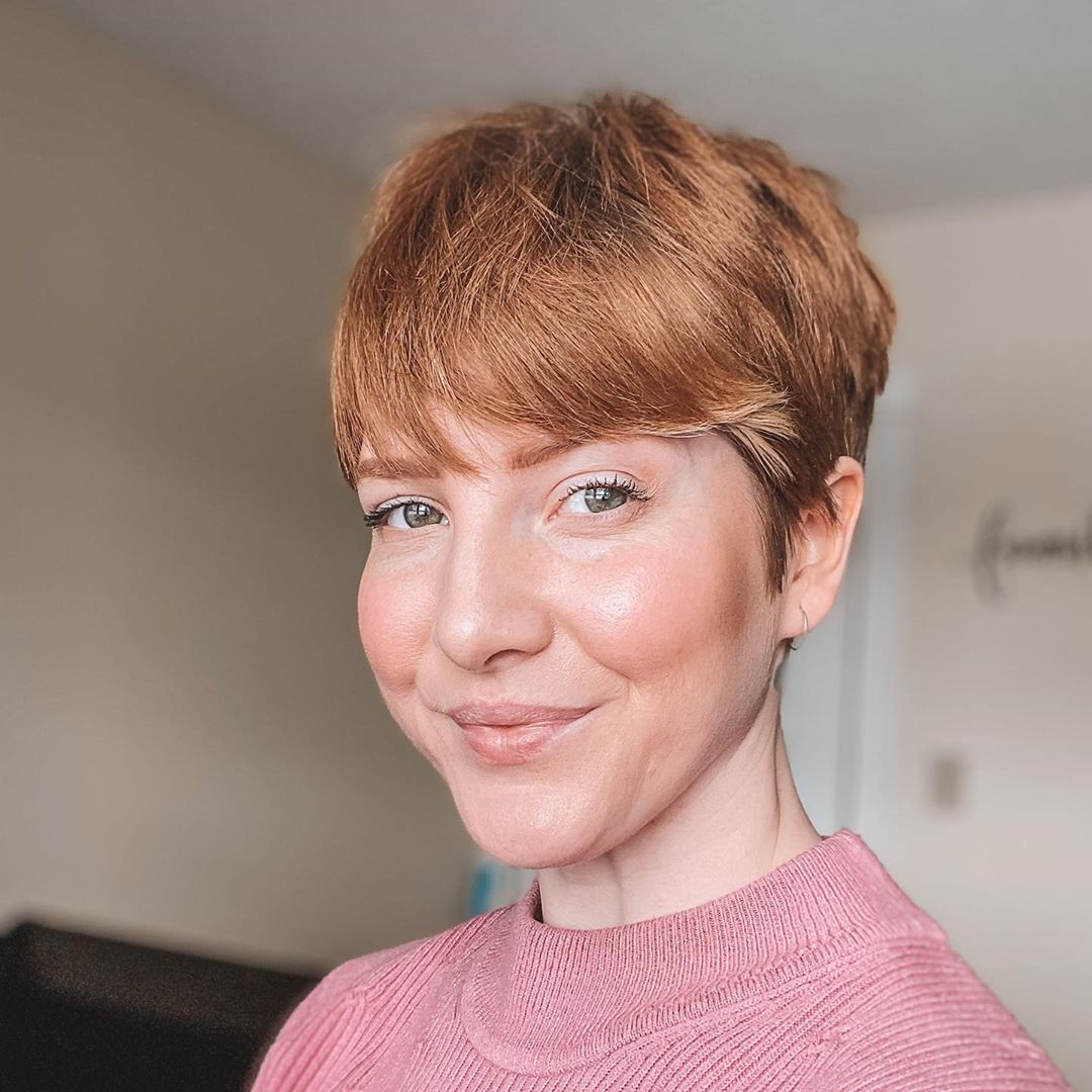 Pixie Ruivo de Costas: 10 Inspirações com Nuca Batidinha e Degradê