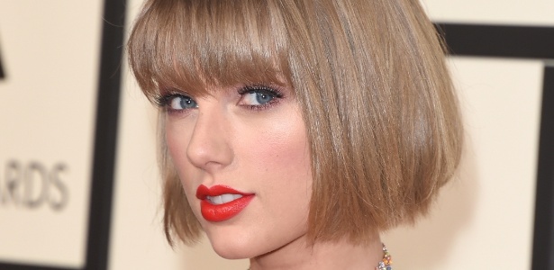 Faux Bob: O Segredo de Taylor Swift para Cabelo Curto Sem Cortar