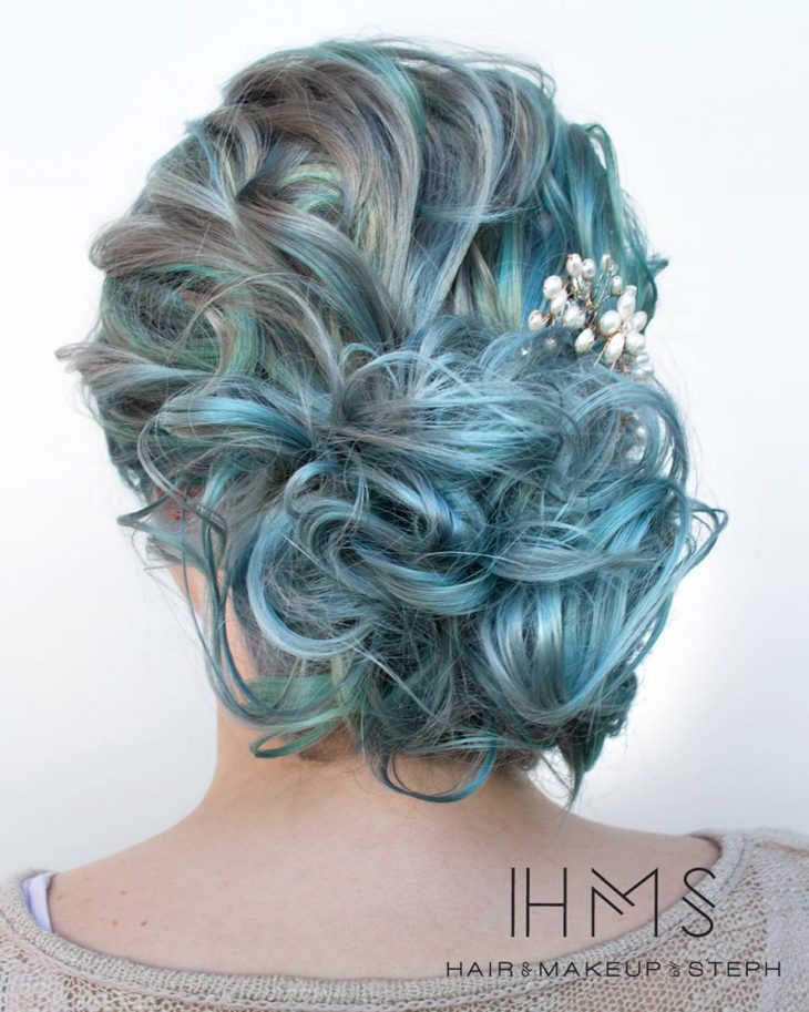 cabelo turquesa pastel