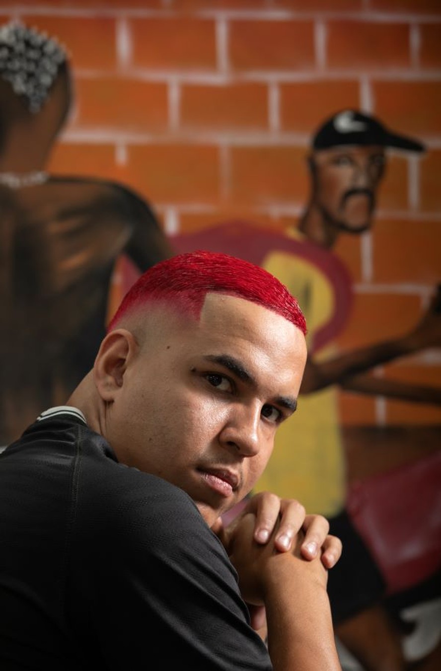 quanto custa pintar o cabelo de vermelho no salão de beleza