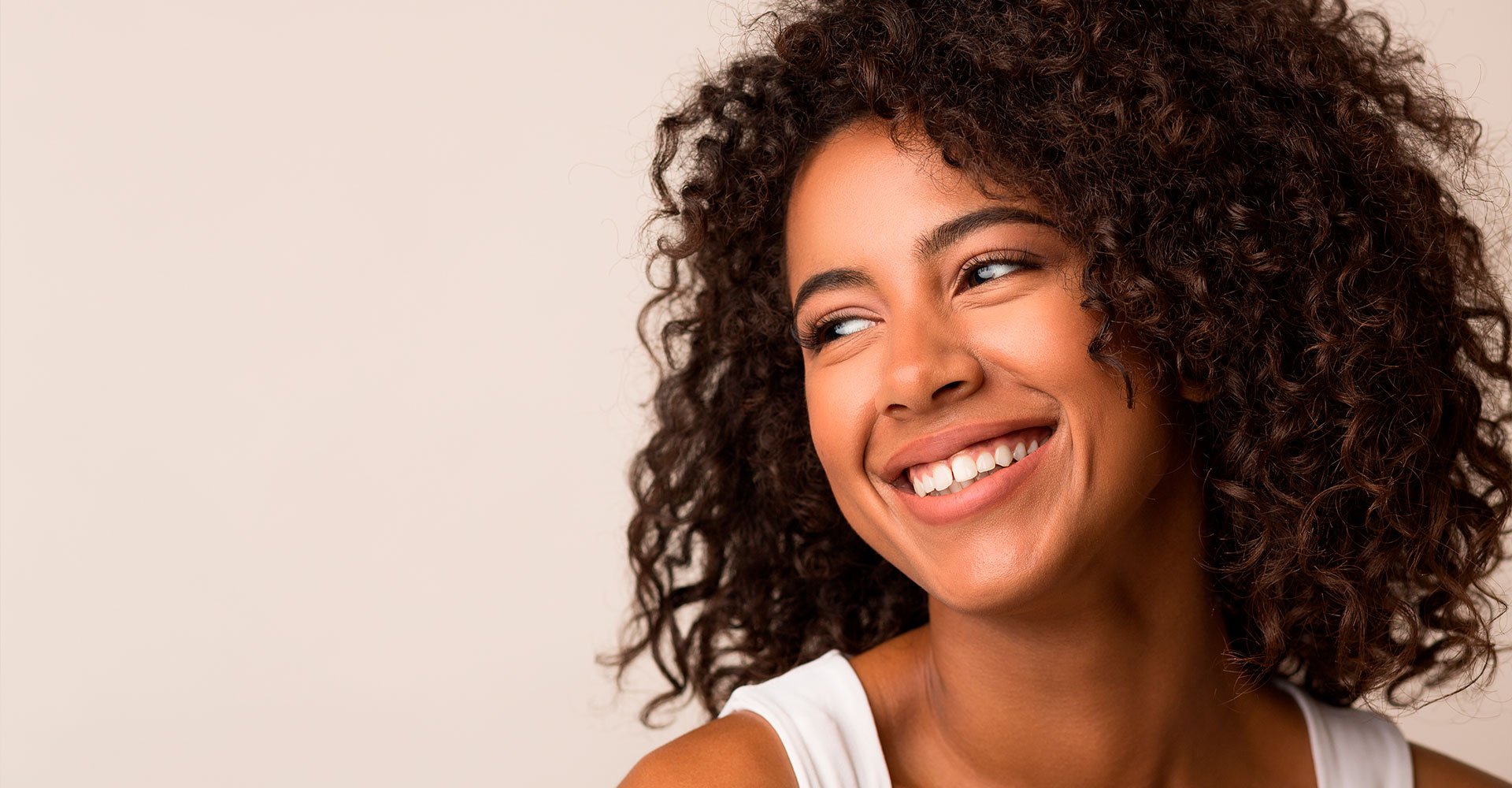 Produtos Indispensáveis para Cabelos Castanhos Coloridos: Evite o Desbotamento