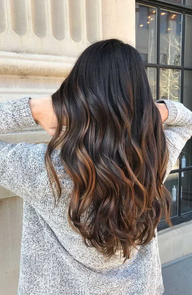 quanto custa fazer californiana em cabelo preto