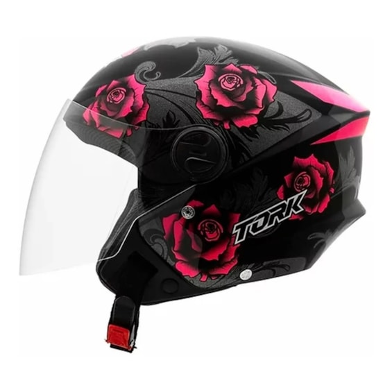 capacete com cabelo feminino