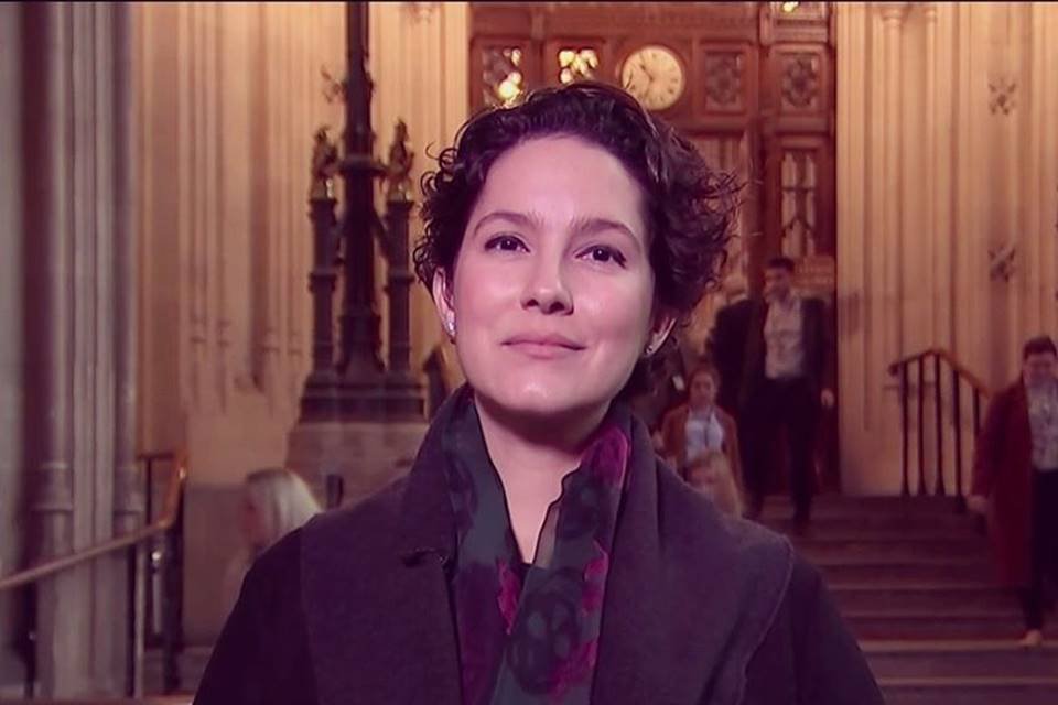 A Evolução dos Cortes de Cabelo de Cecília Malan