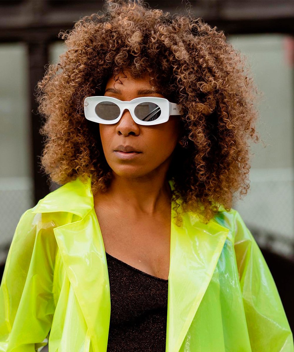 Os Melhores Shampoos e Sprays de Camomila para Cabelos Loiros