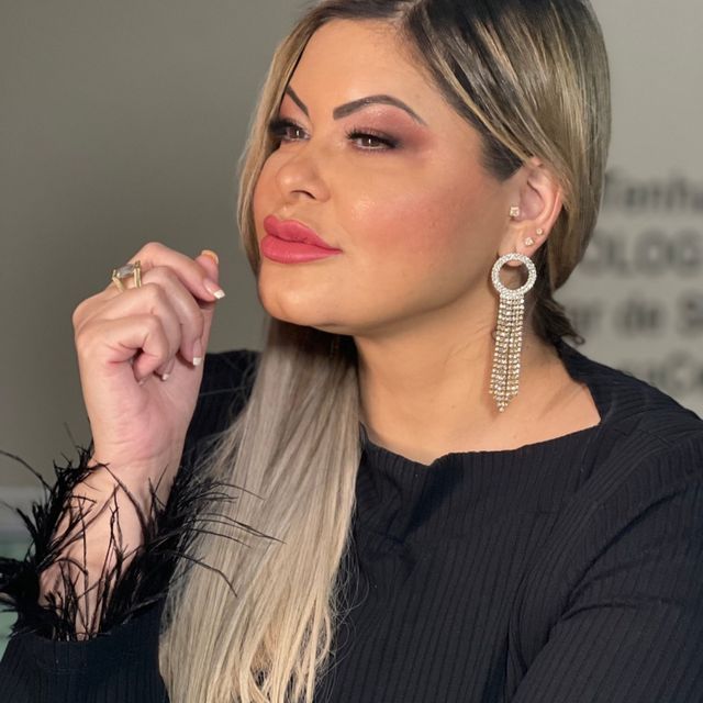 Guia Completo de Saúde Capilar: Do Diagnóstico ao Tratamento em Caruaru