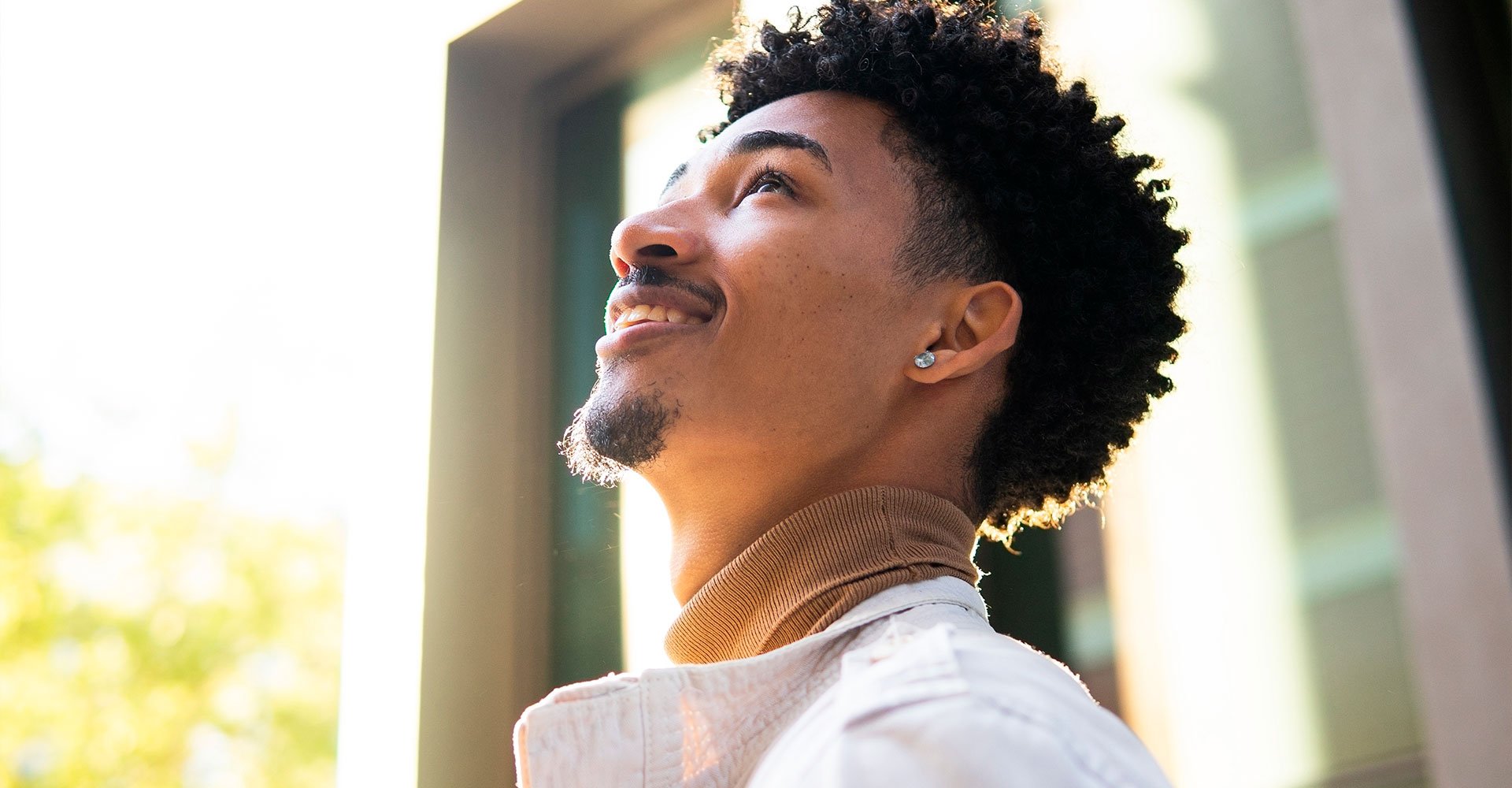 como alisar cabelo masculino crespo