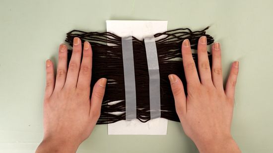 Diferenças entre Cola Quente e Costura para Fixar Cabelo de Boneca