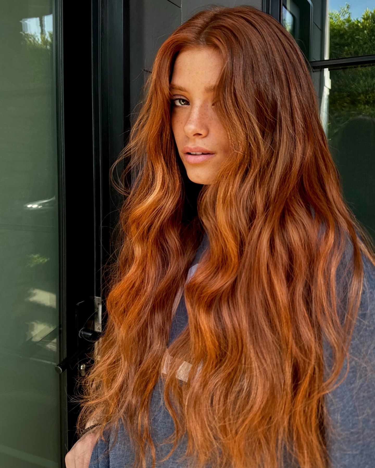 Como escolher a cor de cabelo ideal para o seu tom de pele no verão 2026