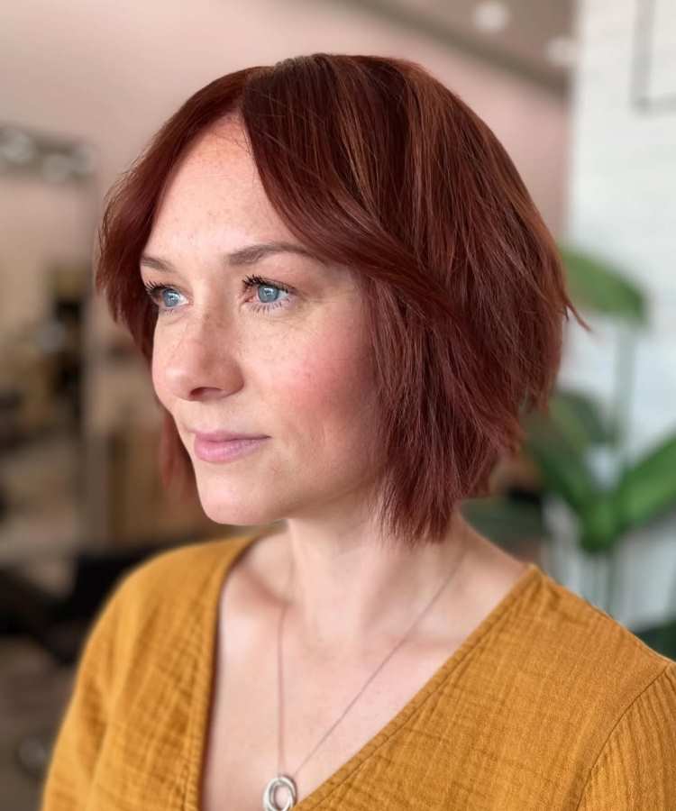 Dicas Essenciais para Valorizar Cortes de Cabelo Curto Após os 70