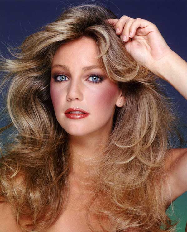 Maquiagem e Acessórios para Combinar com seu Cabelo Anos 80