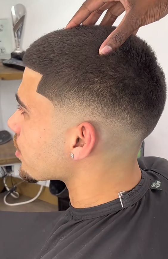 Guia Completo dos Pentes de Máquina: Qual Usar para Cada Corte Masculino?