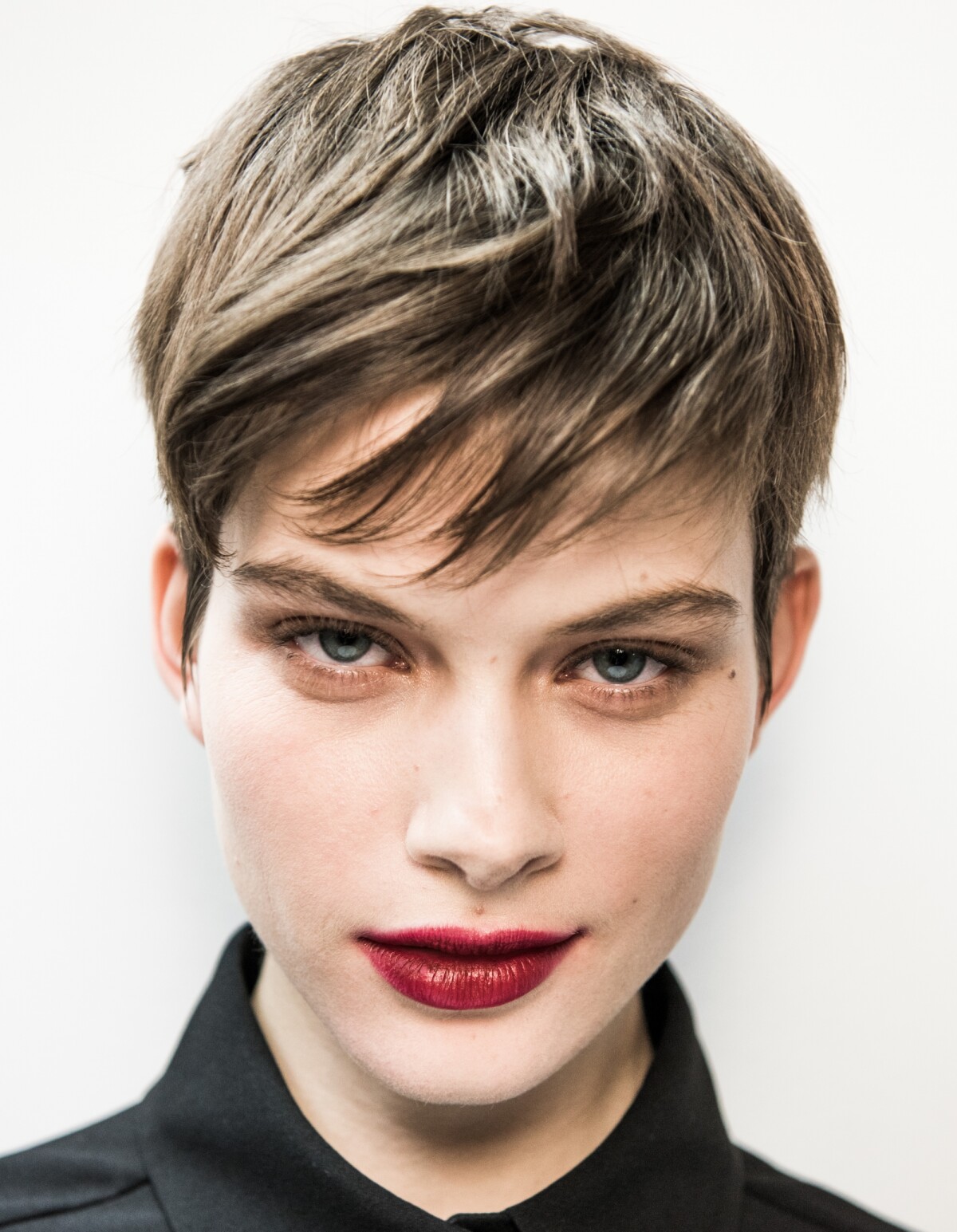 Corte Asa Delta Feminino: Tendência e Versatilidade para Seus Fios