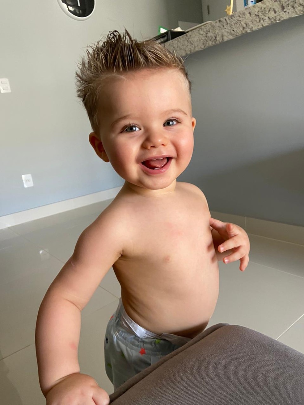 corte de cabelo bebe 1 aninho surfista