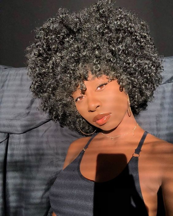 Hidratação Profunda: Produtos Essenciais para Cabelo Black Feminino