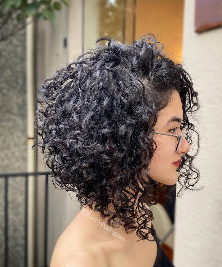 Hidratação Profunda: Produtos Essenciais para Cabelo Black Feminino