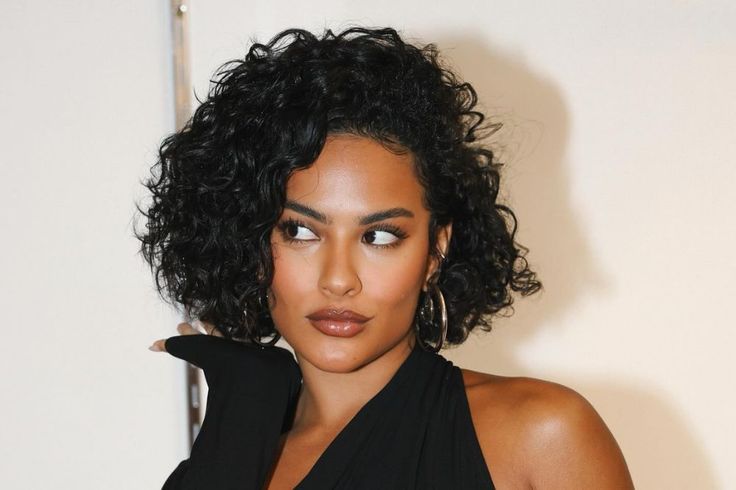 Long Bob vs. Chanel de Bico: Qual o Melhor para Você?