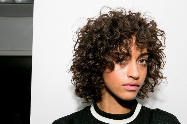 corte de cabelo crespo repicado