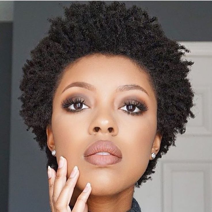 corte de cabelo curto feminino para rosto redondo