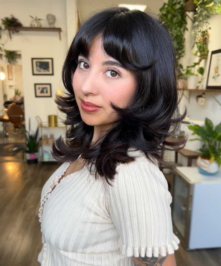 5 ideias de títulos:
1. Corte Repicado com Franja: O Guia Completo para um Visual Moderno
2. Descubra o Corte Curto em Camadas Perfeito para o Seu Rosto
3. Franjas que Transformam: Como Combinar com Cortes Curtos Repicados
4. Benefícios Surpreendentes do Corte Repicado com Franja para Rejuvenescer
5. Estilos de Cortes Curtos Repicados com Franja: Do Pixie ao Bob