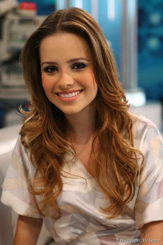 Sandy cabelo longo
