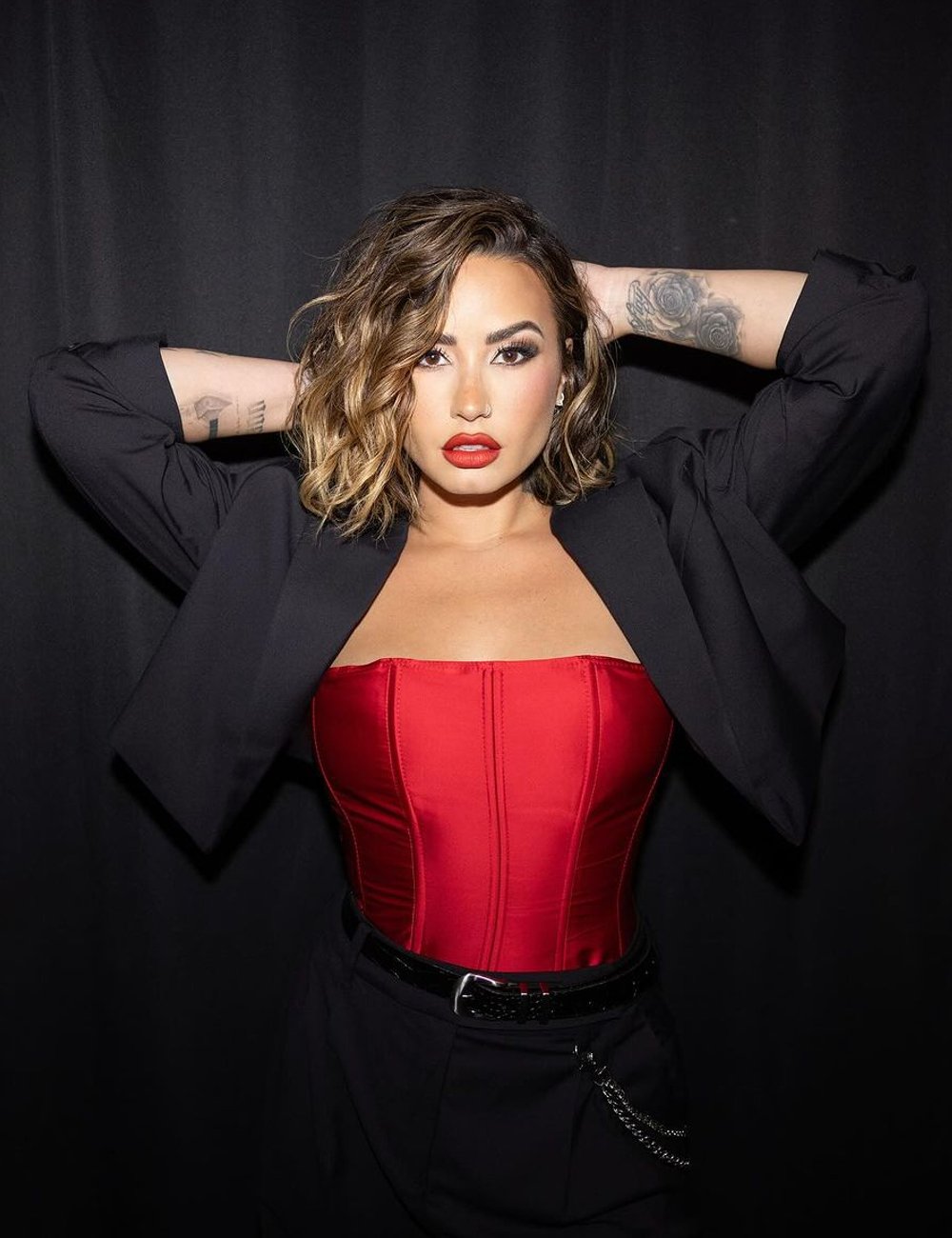 melhores cortes de cabelo demi lovato para se inspirar
