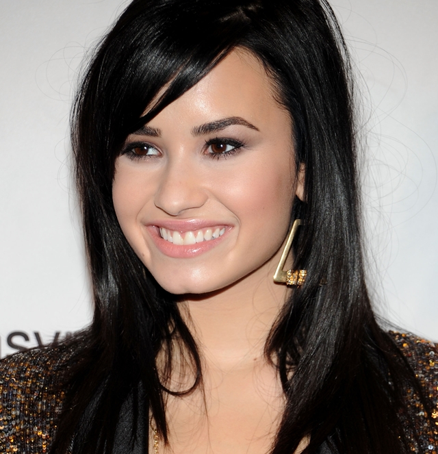 quanto custa fazer um corte de cabelo demi lovato