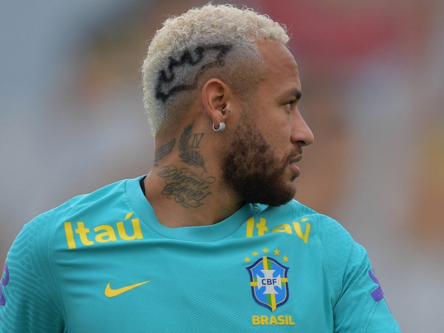 neymar cabelo colorido